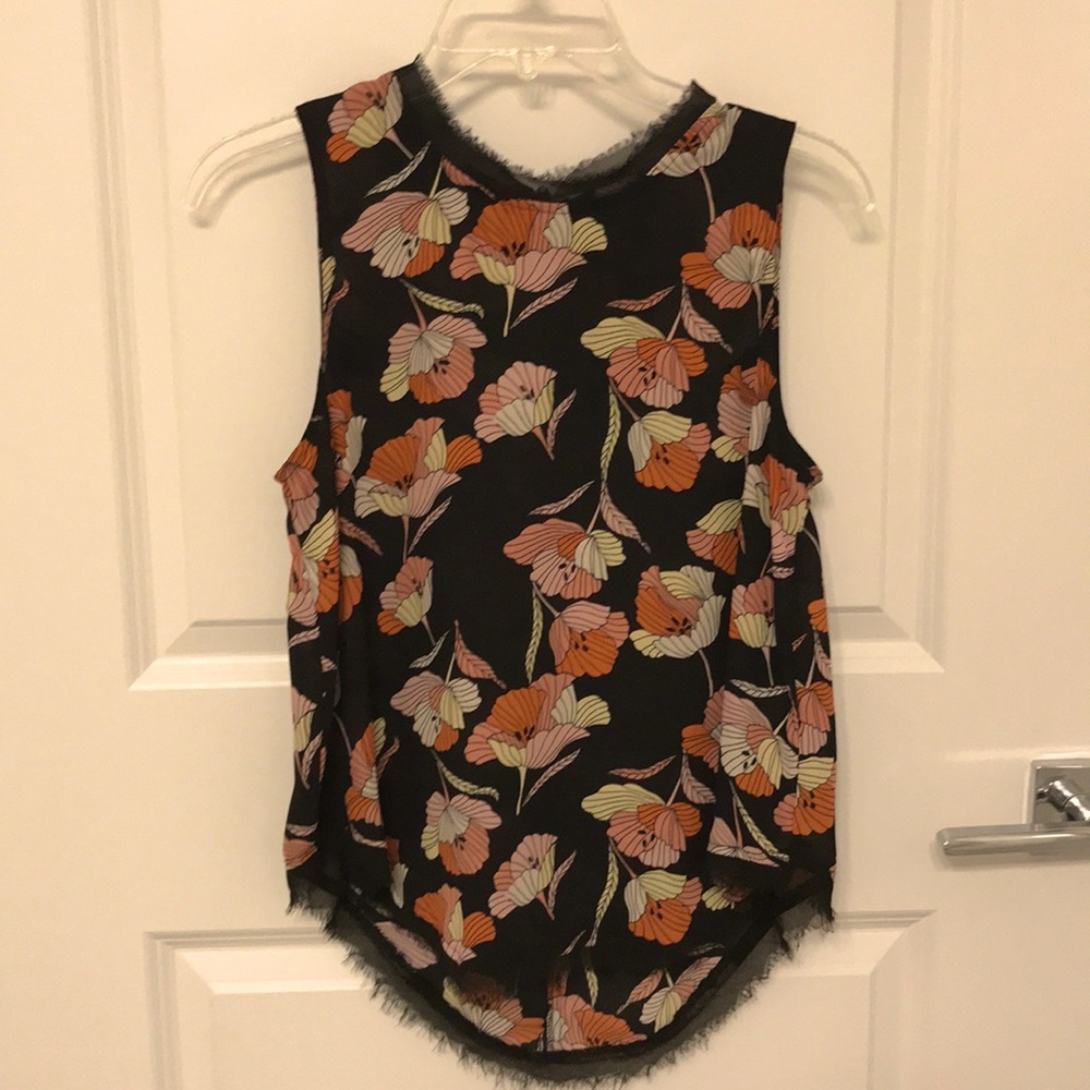 Who What Wear Sleeveless floral shell